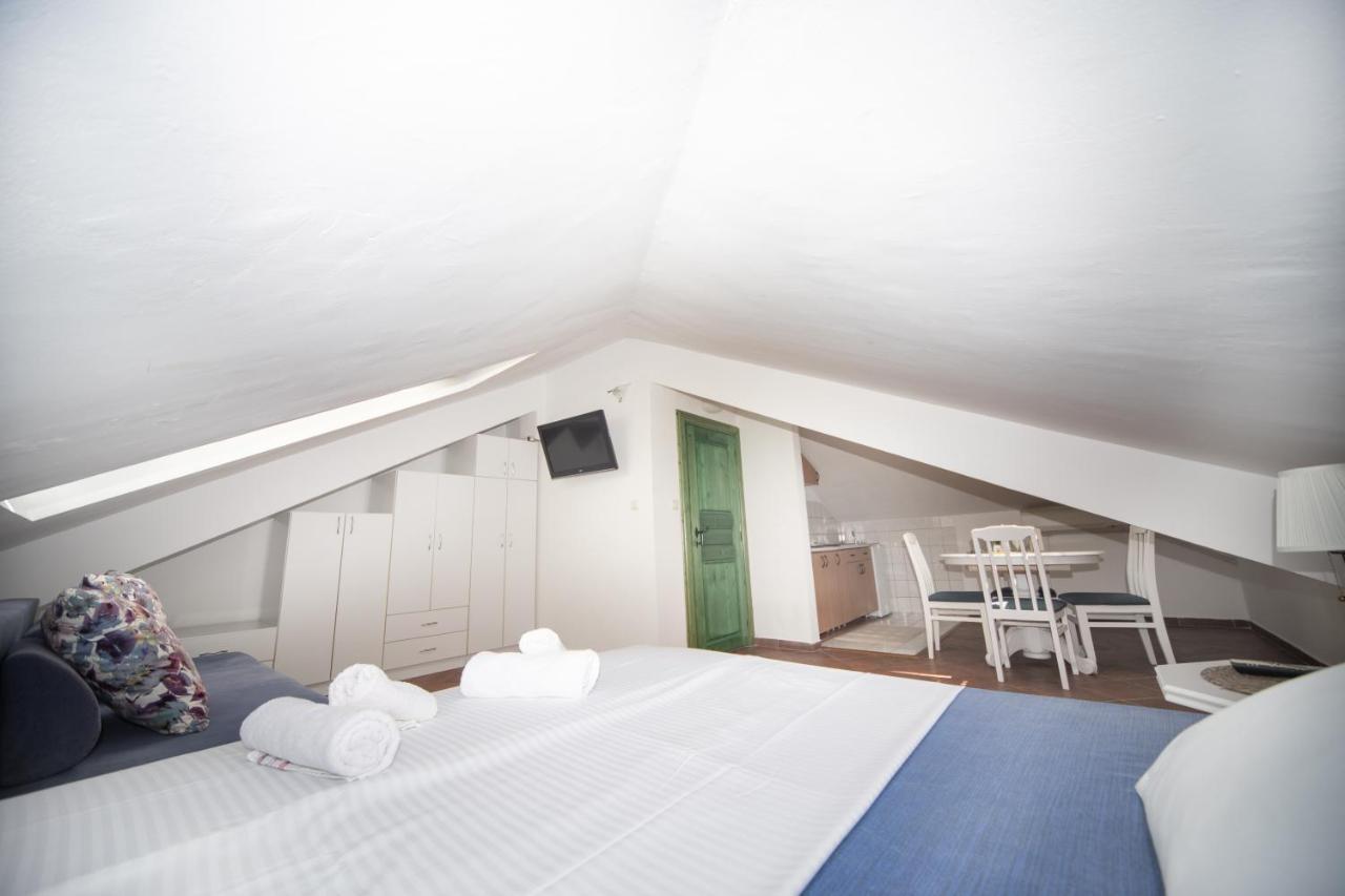 Kamena Palata Apartments コトル エクステリア 写真